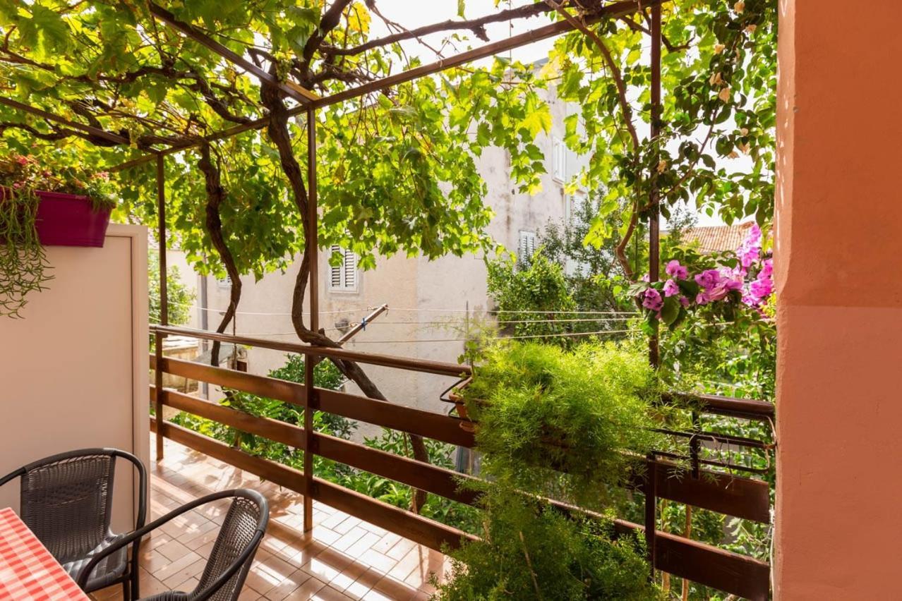 Apartments By The Sea Mali Losinj Вели-Лошинь Экстерьер фото